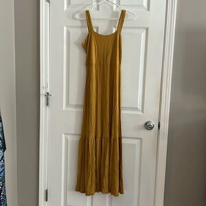 Mustard yellow maxi dress women’s size small